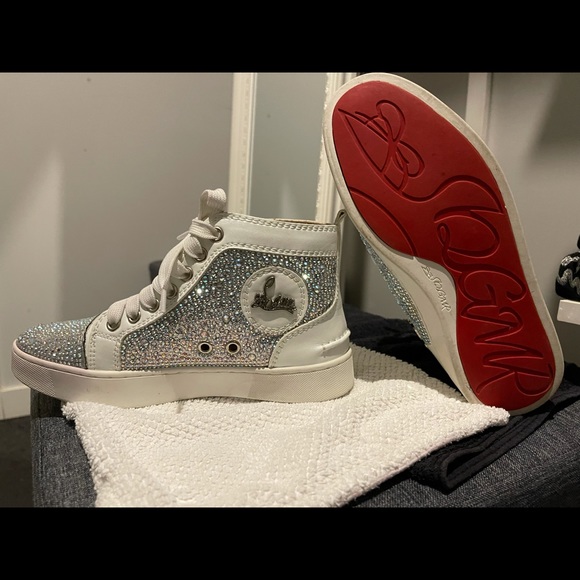 AUTHENTIC Like new without tags - Picture 2 of 2